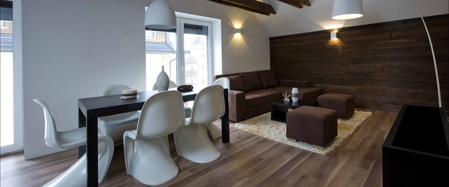APARTMENT 1 **** (2 + 4)